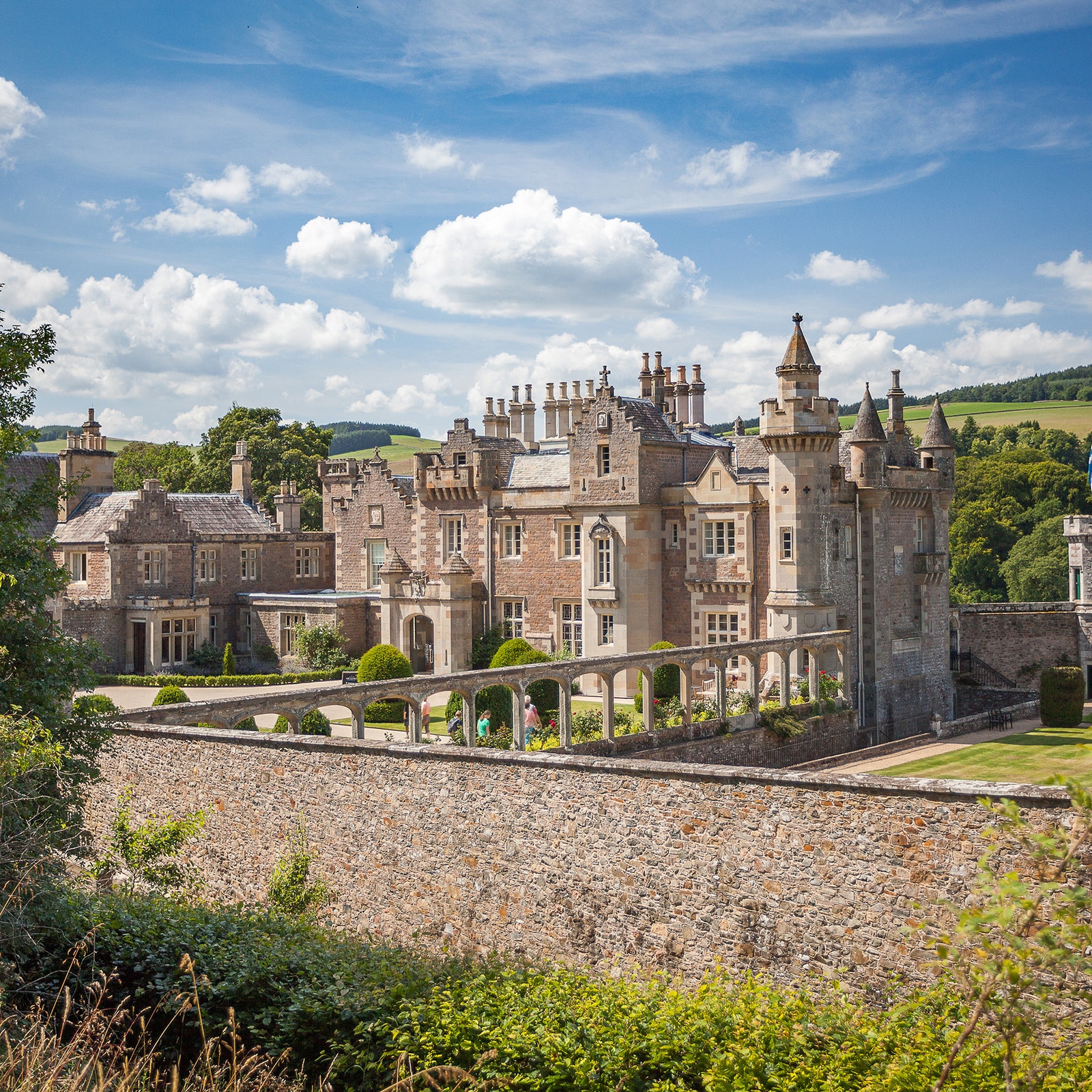28 smart rental houses to book for group holidays