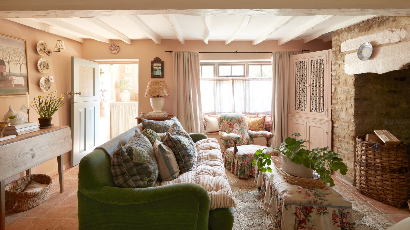 An interior designer's perfect chocolate-box cottage in the Cotswolds